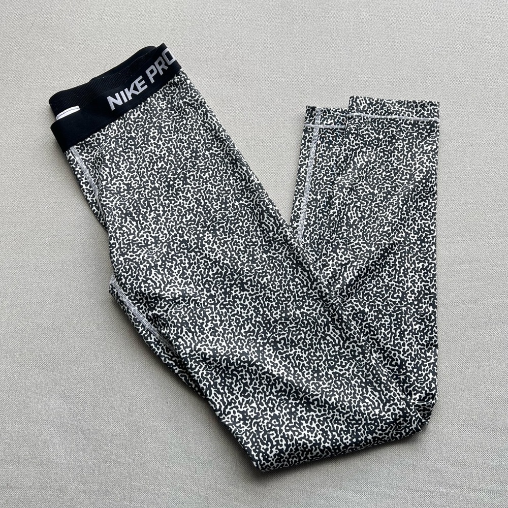 Women’s Black and White Speckled Print Nike Pro Dri-Fit Leggings